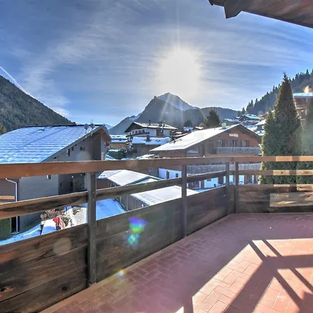 4 Ch Proche Centre Avec Cheminée Et Balcon - Fr-1-524-147 * Morzine